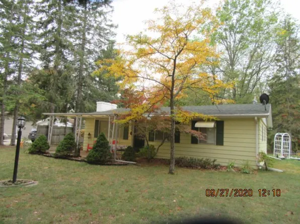 1151 N Montana Rd, Barton City, MI 48705