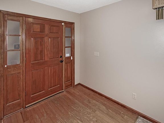 4th image of 10019 Huntington Forest Blvd E