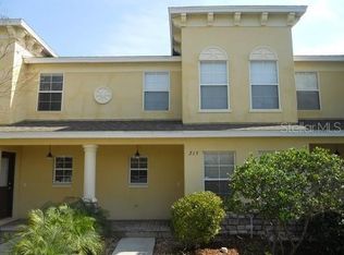 215 Castlekeeper Pl, Valrico, FL 33594