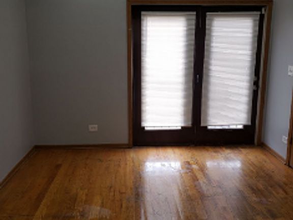 2nd image of 1630 S Homan Ave Unit 3