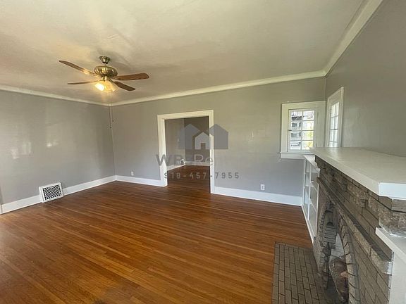 5th image of 1221 Summit St