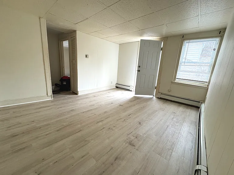88 Emerson St #4 — Photo 2