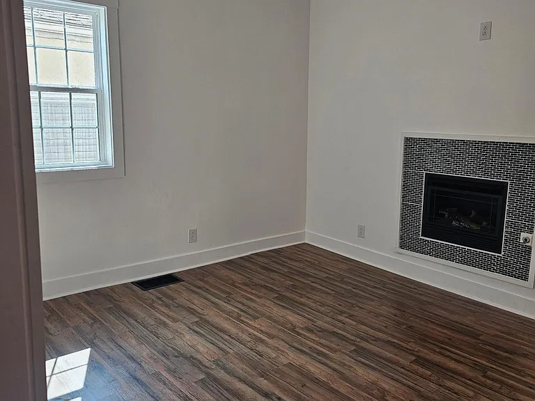 1616 Ellwood Ave #F1 — Photo 19