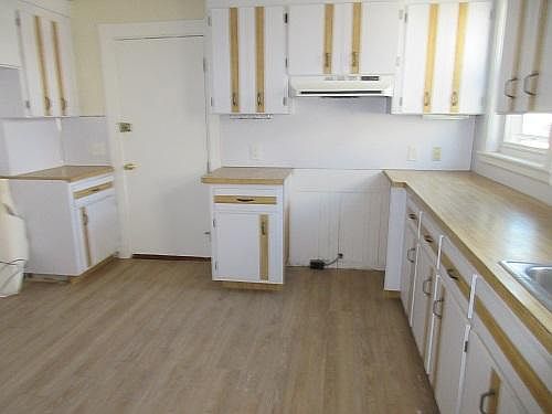 4th image of 68 Washington Ave #1