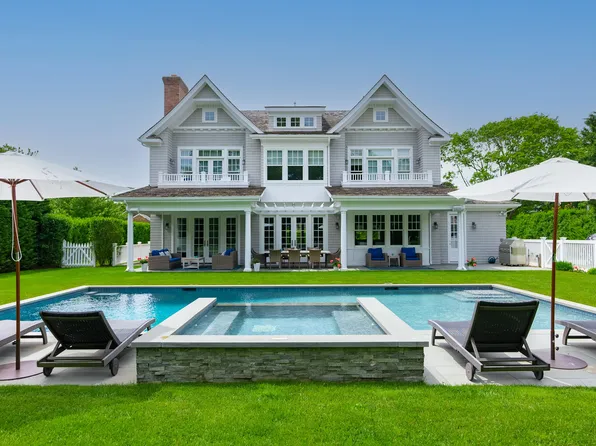 39 Adams Ln, Southampton, NY 11968