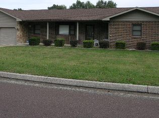 1102 Hubbard St, Mountain Grove, MO 65711