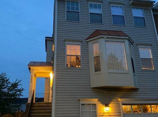 21659 Kings Crossing Ter, Ashburn, VA