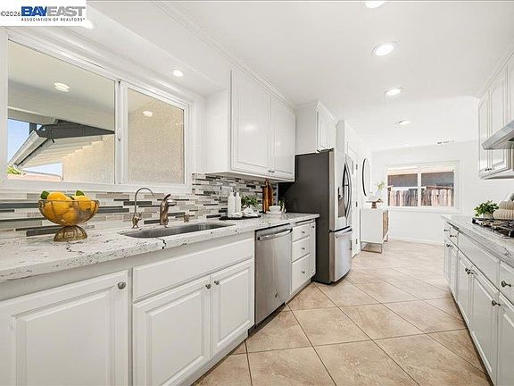 3rd image of 7654 Cardigan St