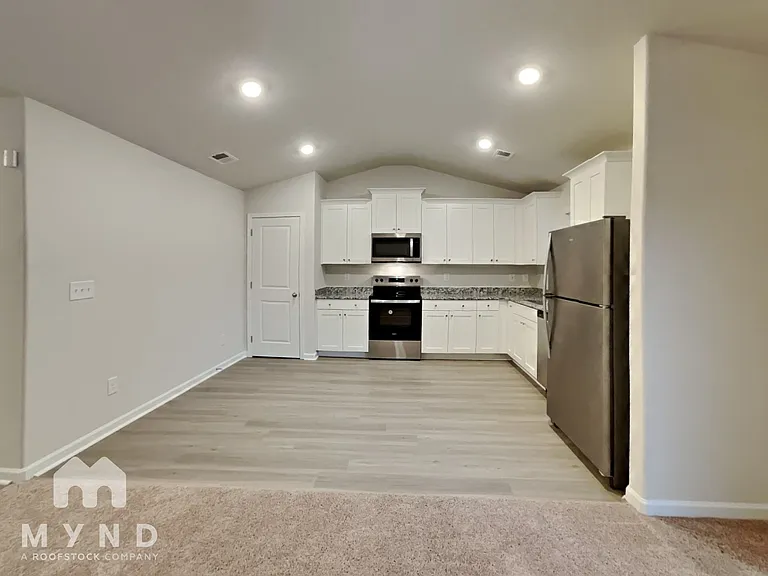 270 New Villas St — Photo 7