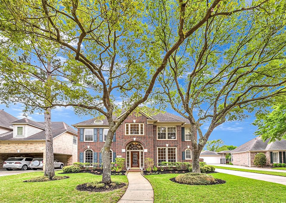 1st image of 22123 Glen Arden Ln