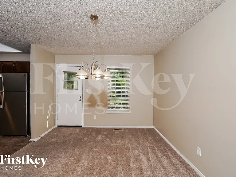 2321 Pentland Dr — Photo 4
