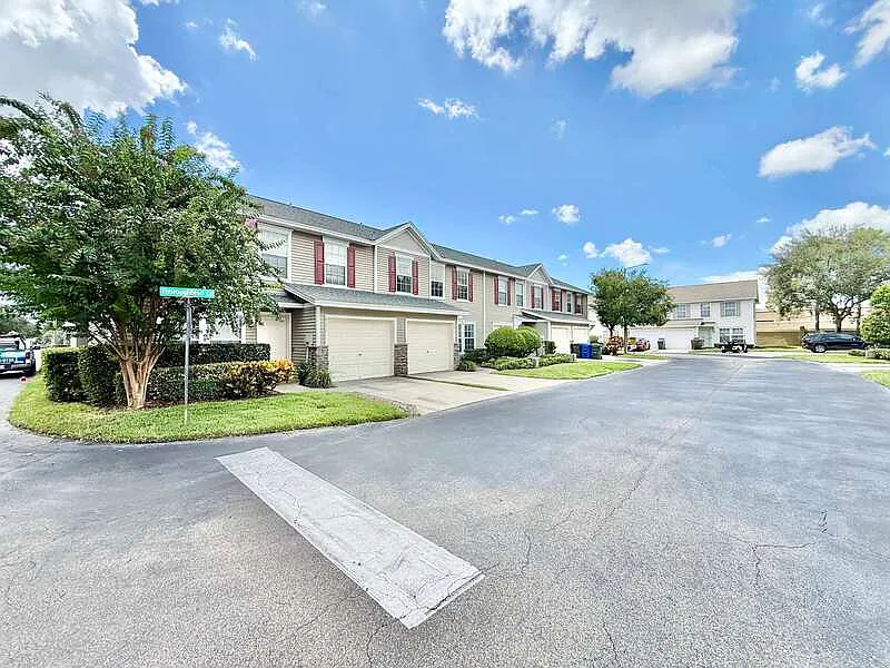 2 bed, 1.5 bath, 1271 sqft, $2,195 — Photo 4