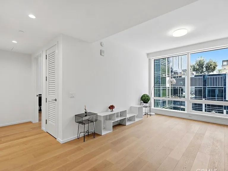 877 S Francisco St #2503 — Photo 4