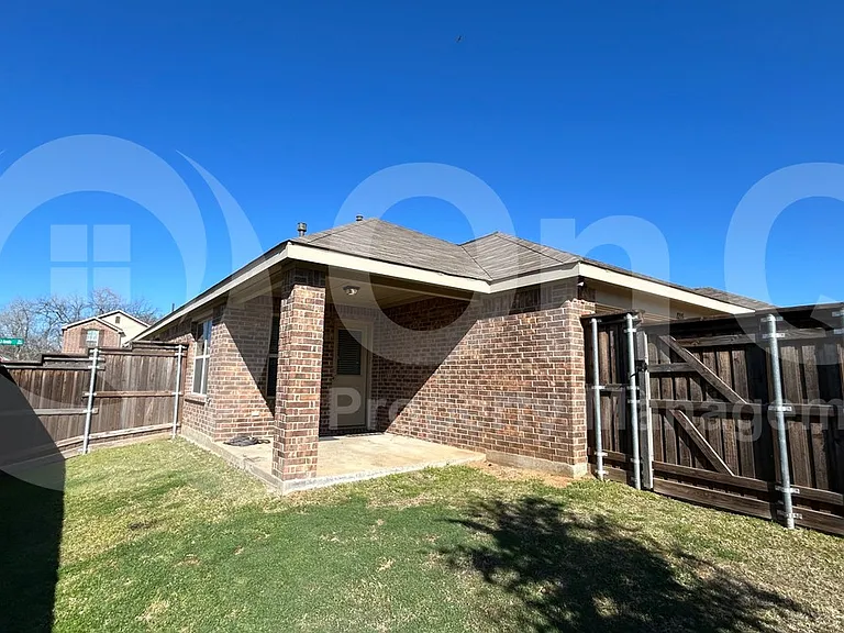 1235 Acmite Ave — Photo 18