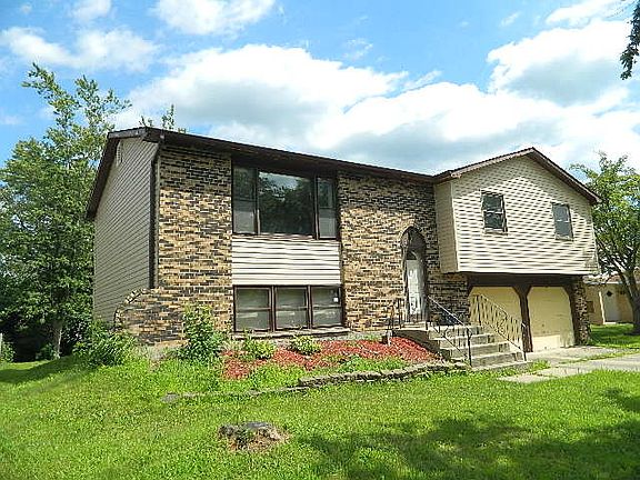 2nd image of 22817 Lakeshore Dr