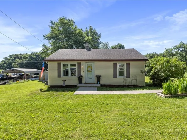 5525 NE Meadowbrook Rd, Kansas City, MO 64119