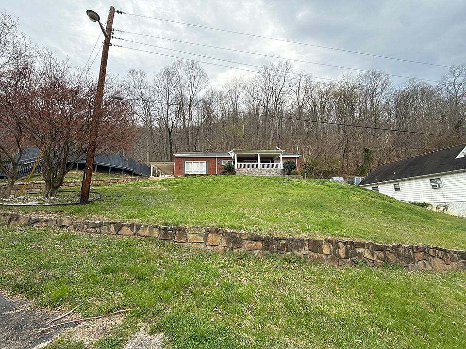 1st image of 1 Evergreen Rd