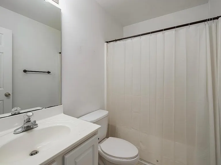 3209 Livia Cir — Photo 12