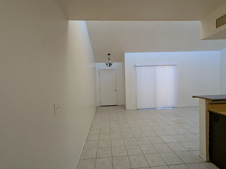 1477 E 27th Ave #1 — Photo 11