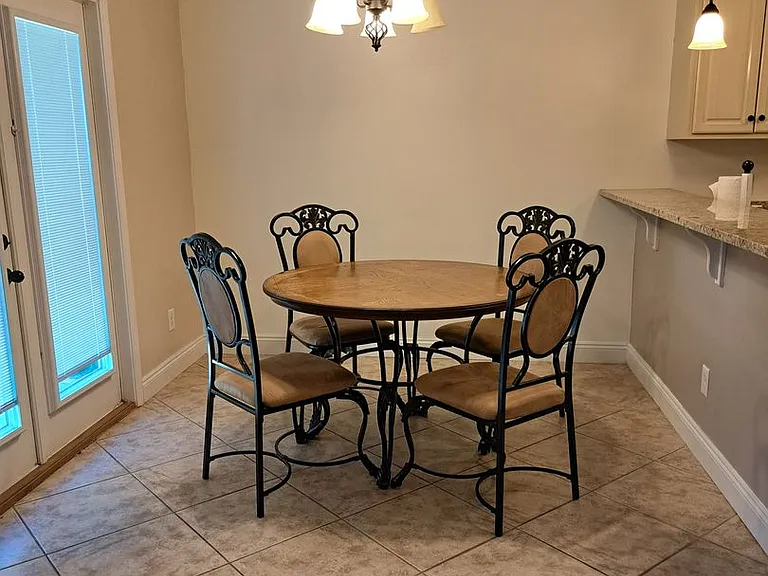 1734 Annabellas Dr — Photo 5