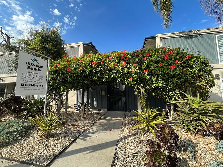 1832 S Bundy Dr #1838 — Photo 1