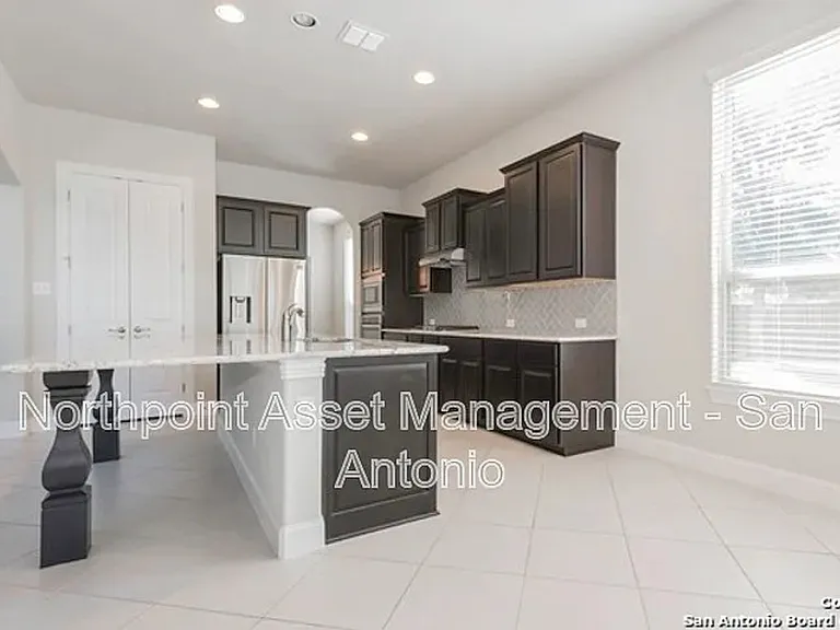 13706 Meadowick Dr — Photo 6
