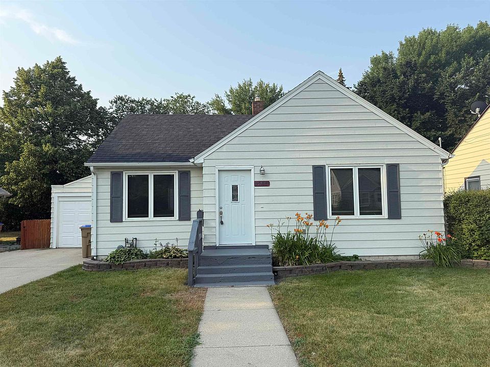 1st image of 1205 7th Ave NW