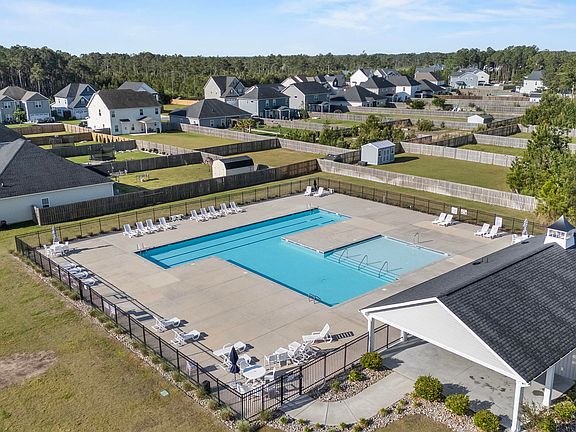 3rd image of 566 Transom Way