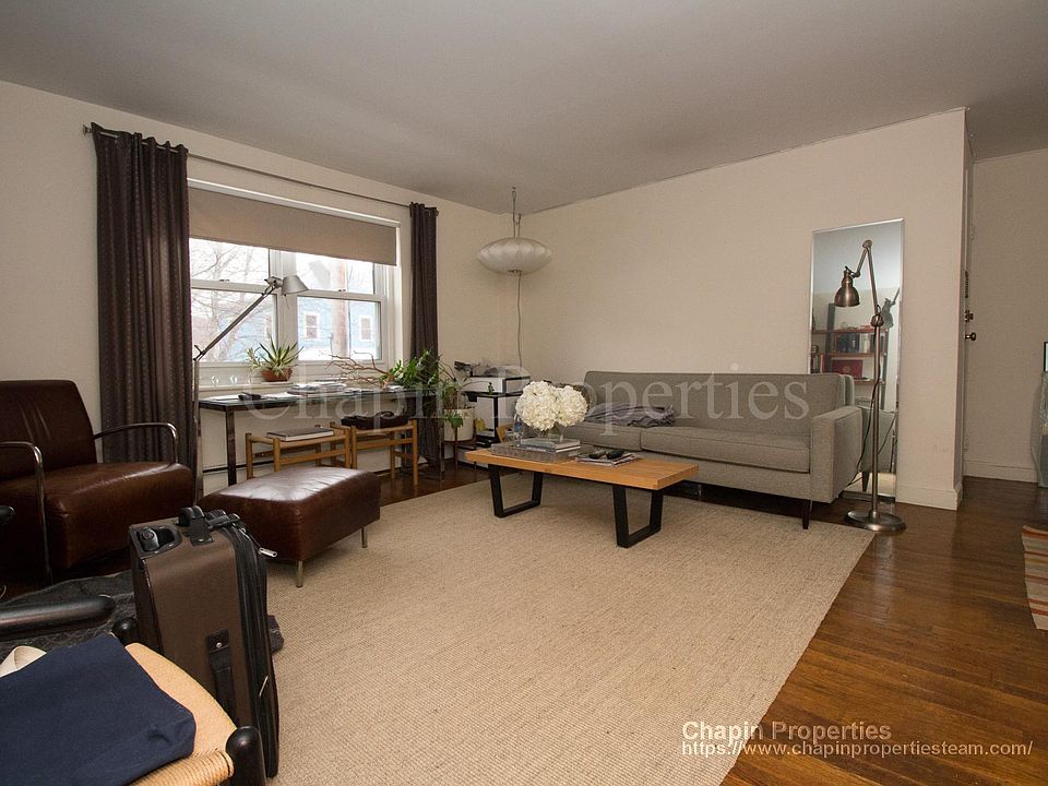 1st image of 85 Chestnut St APT 6