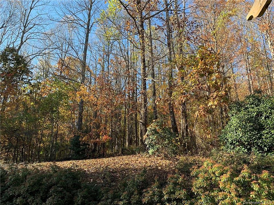 2nd image of 427 Viewcrest Dr Lot A