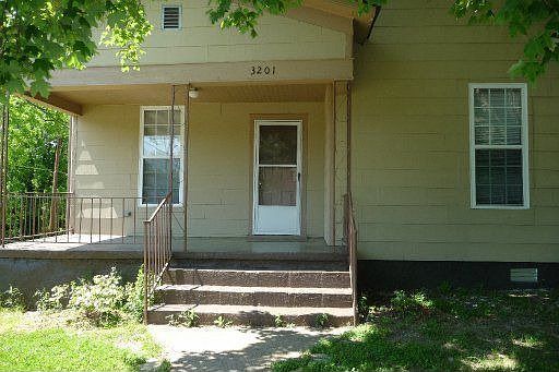 1st image of 3201 Ashland Ave