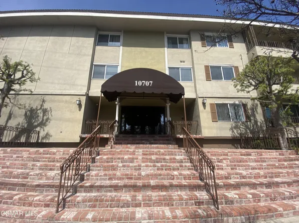 10707 Camarillo St APT 217, North Hollywood, CA 91602
