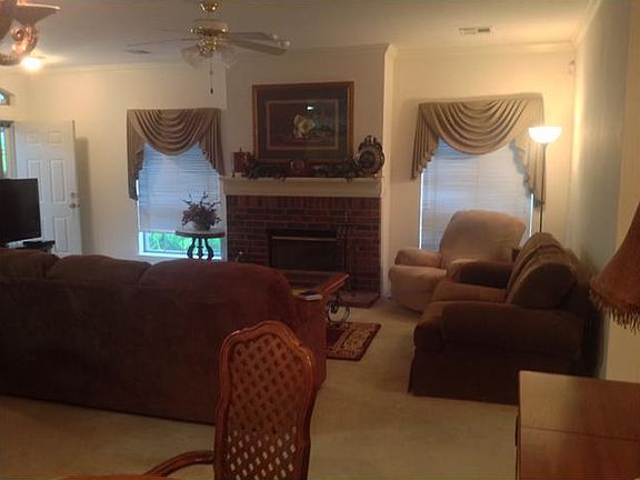 3rd image of 4511 NW 25th Pl