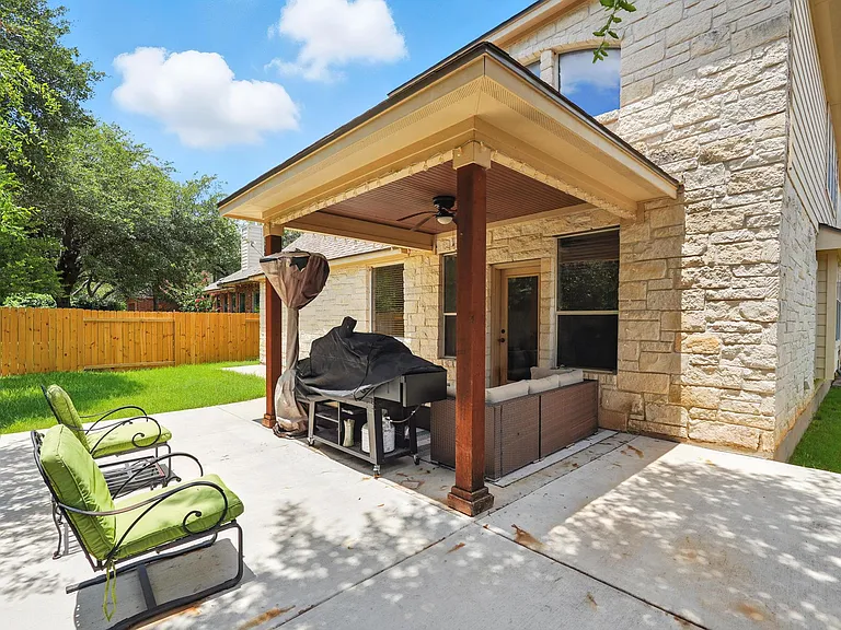 1802 Misty Ridge Dr — Photo 34