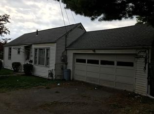 1925 Silent Ct NW, Canton, OH