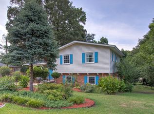 4102 Farmbrooke Dr, Greensboro, NC 27407