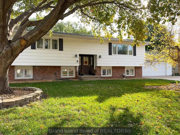 2607 Cochin St, Grand Island, NE 68801