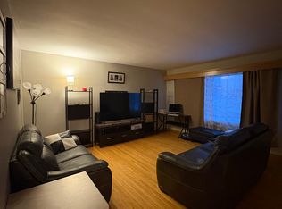 789 Parkhill St, Winnipeg, MB R2Y0V4