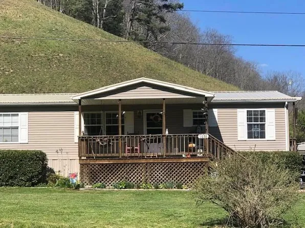 1038 Spicewood Branch Rd, Vansant, VA 24656