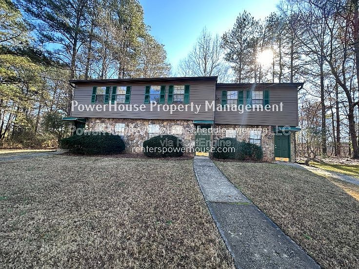 1st image of 502 Oakwood Ct