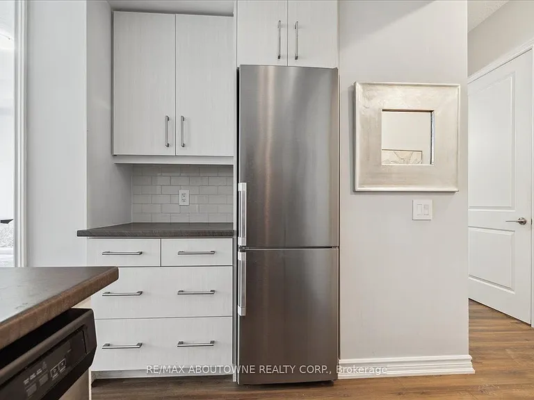 40 Esplanade Ln #102 — Photo 17