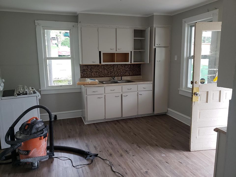 2nd image of 308 Willow St #751yehhrb