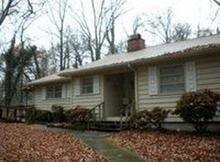 110 Pomona Rd, Oak Ridge, TN 37830