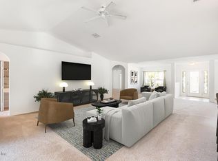 8 WHITE HURST Lane, Palm Coast, FL 32164