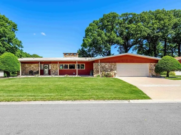 639 20th Avenue Ct, East Moline, IL 61244