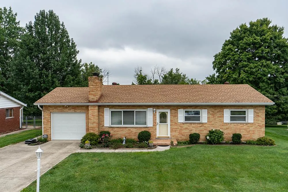 716 Rickey Ln photo 1