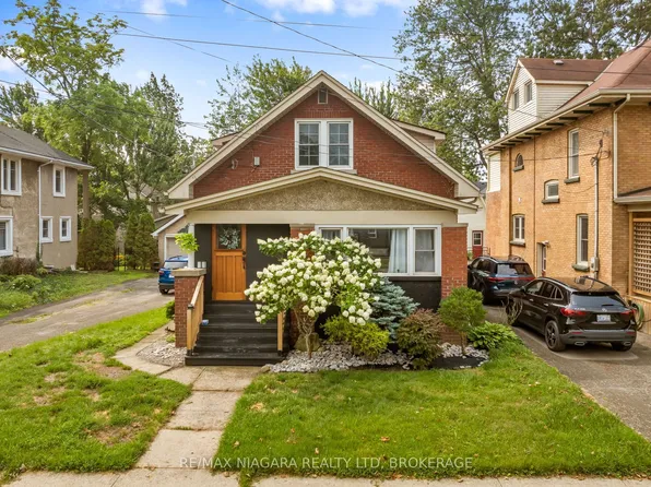 214 Kent St, Pt Colborne, ON L3K 3A1