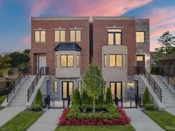 1217 N Main St, Rochester, MI 48307