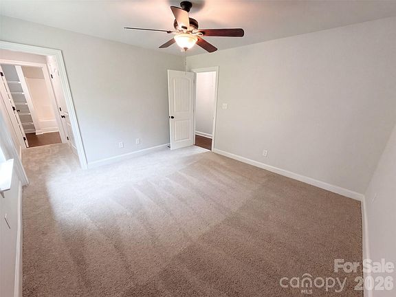 4th image of 1411 Foxbrook Cir