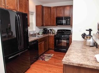 4470 Riverview Ln, Philadelphia, PA 19129
